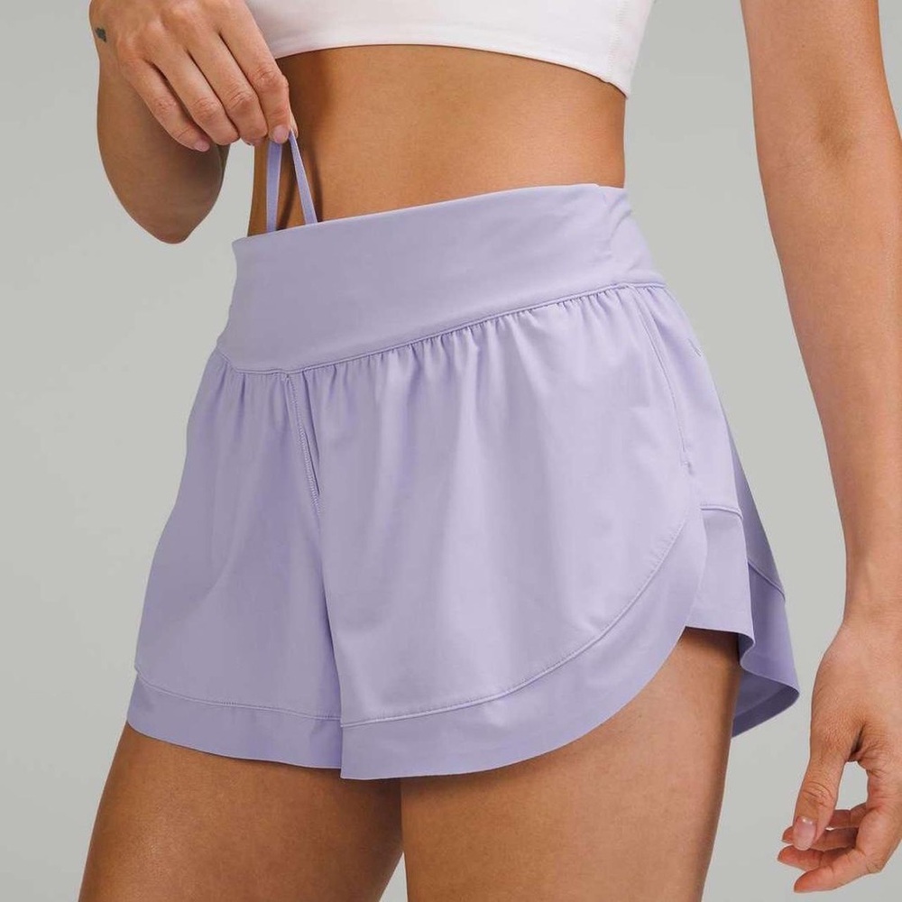 NWOT lululemon calm tides running shorts lilac smoke size 8 DISCONTINUED/RARE